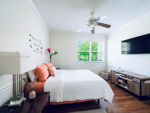 26 Royal Palm Way 201, Boca Raton, FL 33432