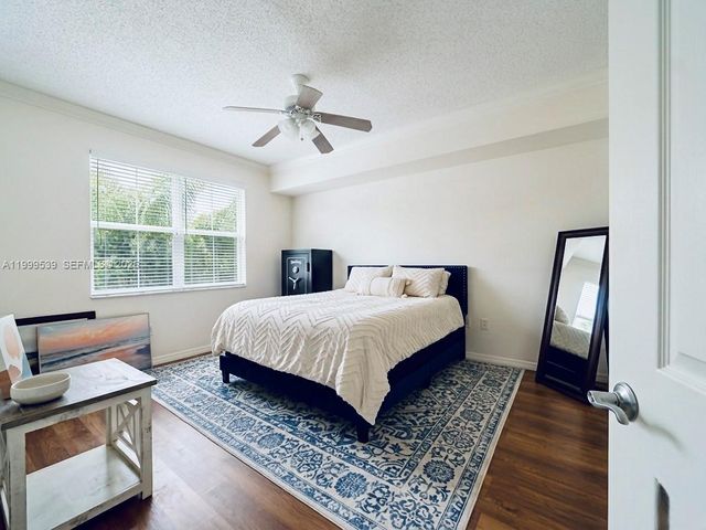 26 Royal Palm Way 201, Boca Raton, FL 33432