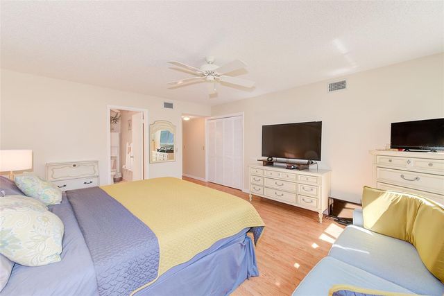 2229 AMERICUS BOULEVARD W 25, Clearwater, FL 33763