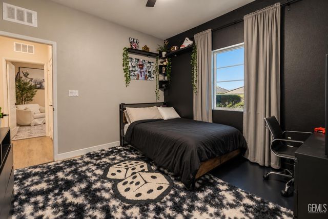 7502 Koyuk River Street, Bakersfield, CA 93311
