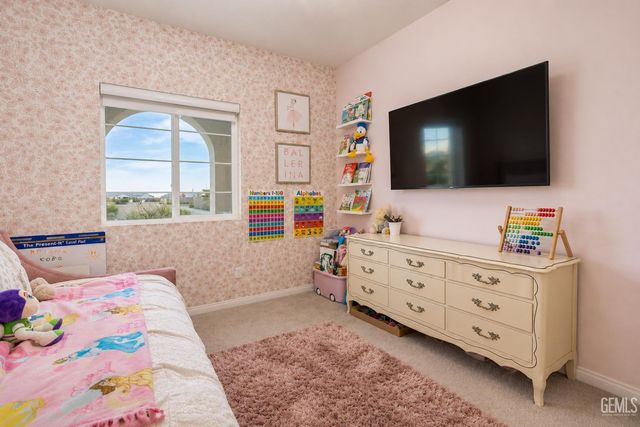 7502 Koyuk River Street, Bakersfield, CA 93311