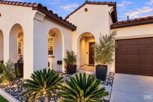 7502 Koyuk River Street, Bakersfield, CA 93311