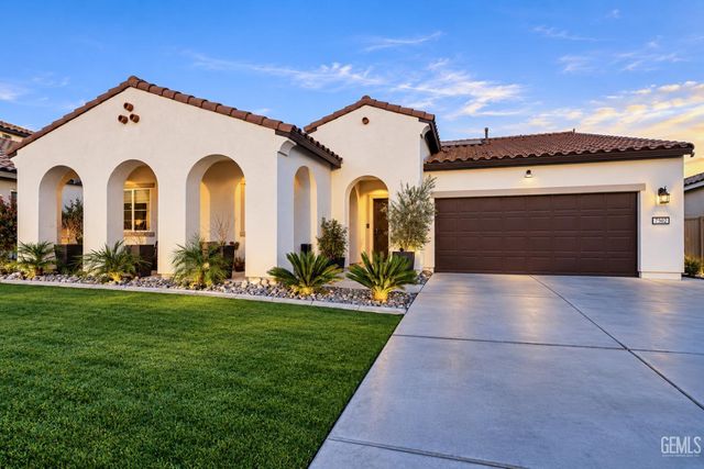 7502 Koyuk River Street, Bakersfield, CA 93311