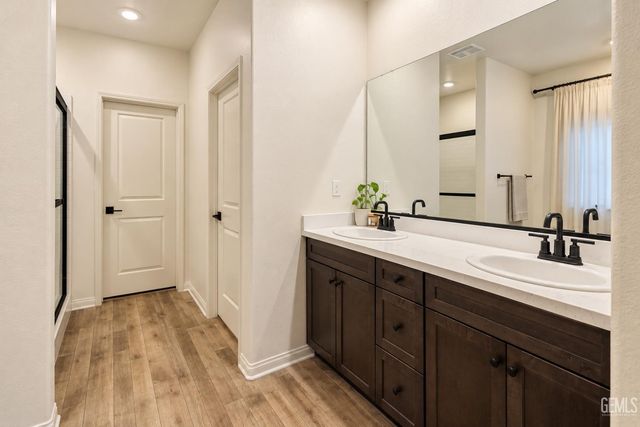 7502 Koyuk River Street, Bakersfield, CA 93311