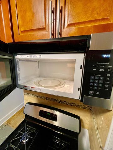 1594 Metropolitan Avenue TD, Bronx, NY 10462