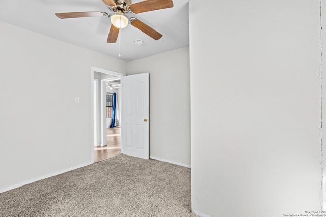 321 Huntington, San Antonio, TX 78207