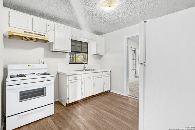 321 Huntington, San Antonio, TX 78207