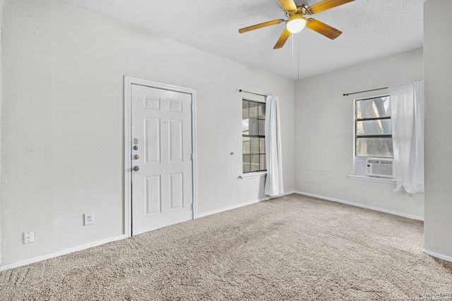 321 Huntington, San Antonio, TX 78207