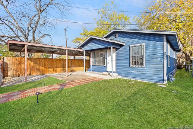 321 Huntington, San Antonio, TX 78207