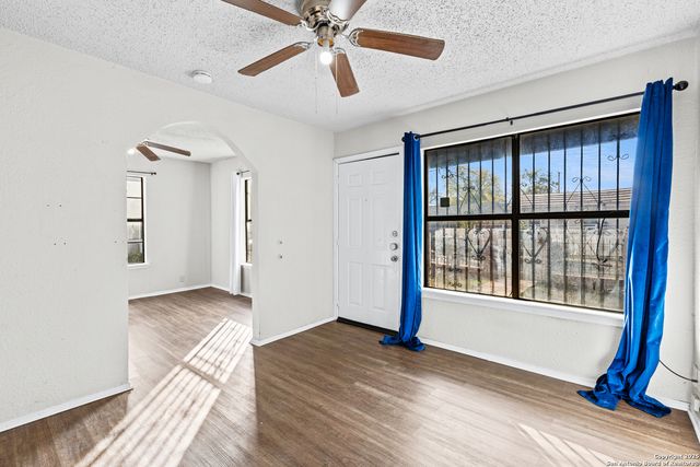 321 Huntington, San Antonio, TX 78207