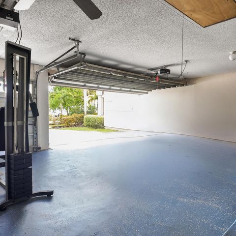 250 Button Bush Lane, Wellington, FL 33414