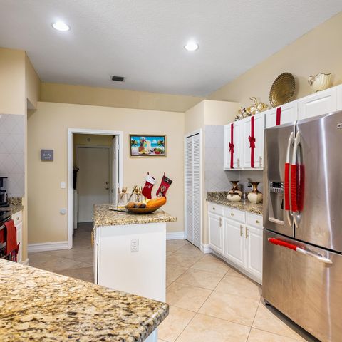 250 Button Bush Lane, Wellington, FL 33414