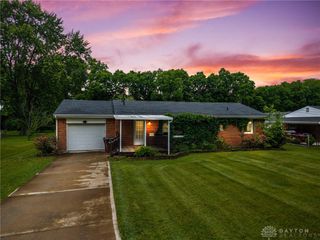 479 E Lomar Avenue, Franklin, OH 45005