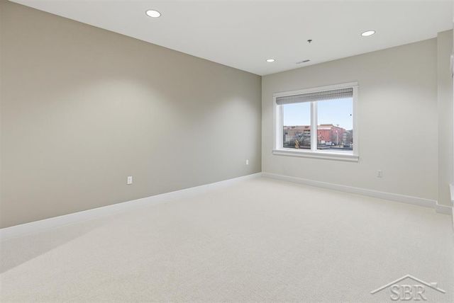 201 E Ellsworth Street 302, Midland, MI 48640