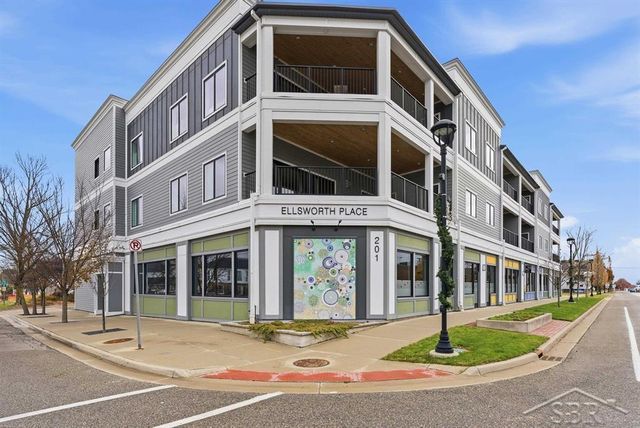 201 E Ellsworth Street 302, Midland, MI 48640