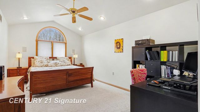 807 Scenic Drive, Midland, MI 48642