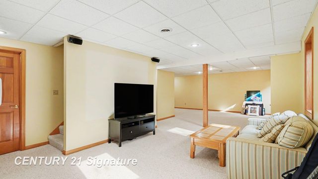 807 Scenic Drive, Midland, MI 48642