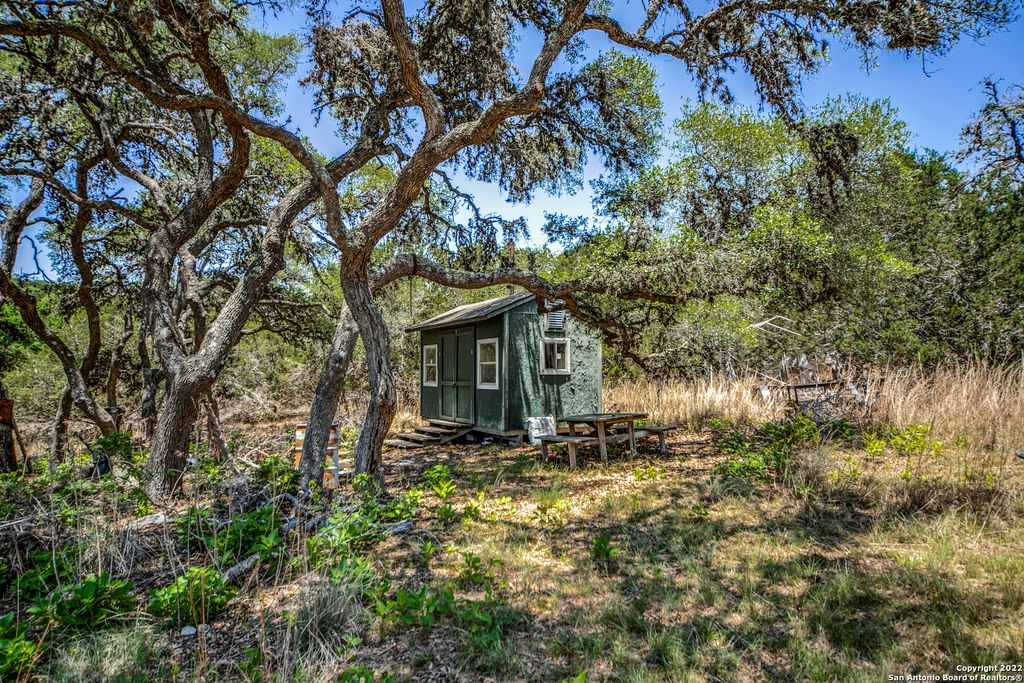 000 Valley View Trl, Comfort, TX 78013