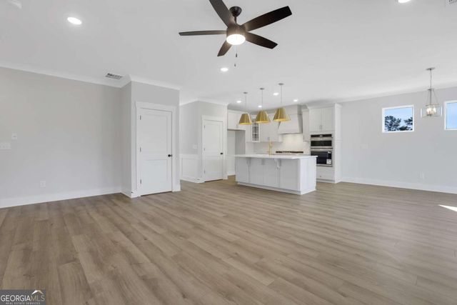7048 Manchester Drive, Flowery Branch, GA 30542
