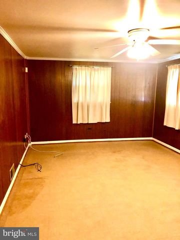 4 THURSTON DR, Upper Marlboro, MD 20774