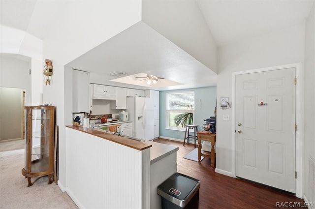 460 N Michaelmas Terrace, Crystal River, FL 34429