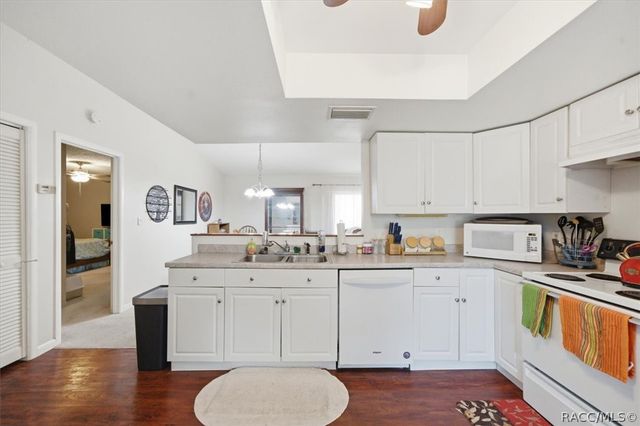 460 N Michaelmas Terrace, Crystal River, FL 34429