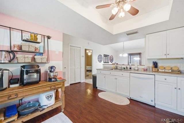 460 N Michaelmas Terrace, Crystal River, FL 34429