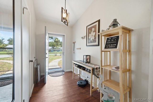 460 N Michaelmas Terrace, Crystal River, FL 34429