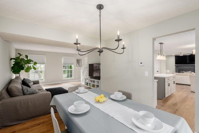 2550 Breathstone Drive, Powell, OH 43065