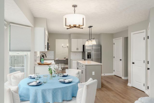 2550 Breathstone Drive, Powell, OH 43065