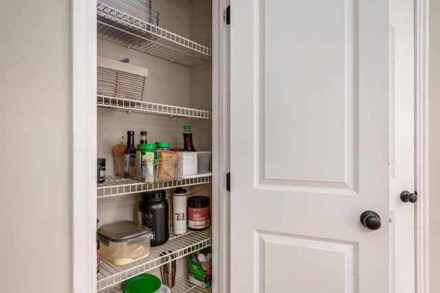 2550 Breathstone Drive, Powell, OH 43065