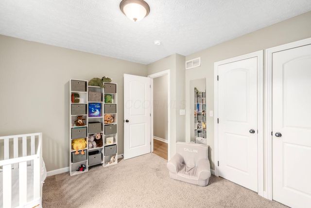2550 Breathstone Drive, Powell, OH 43065
