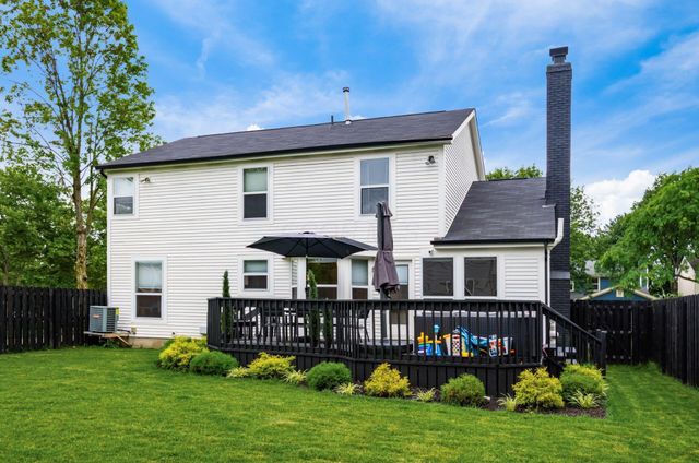 2550 Breathstone Drive, Powell, OH 43065