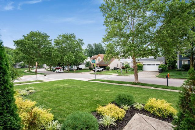 2550 Breathstone Drive, Powell, OH 43065