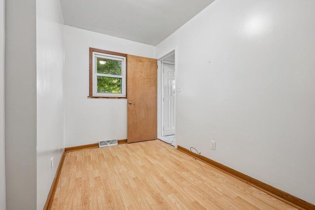 2100 Illinois STREET, Racine, WI 53405