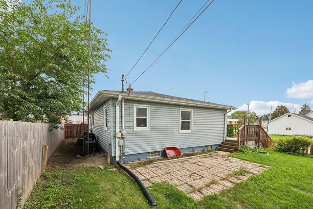 2100 Illinois STREET, Racine, WI 53405