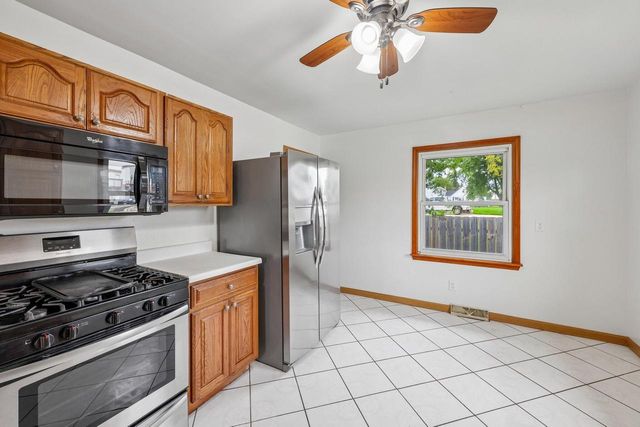 2100 Illinois STREET, Racine, WI 53405