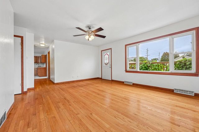 2100 Illinois STREET, Racine, WI 53405