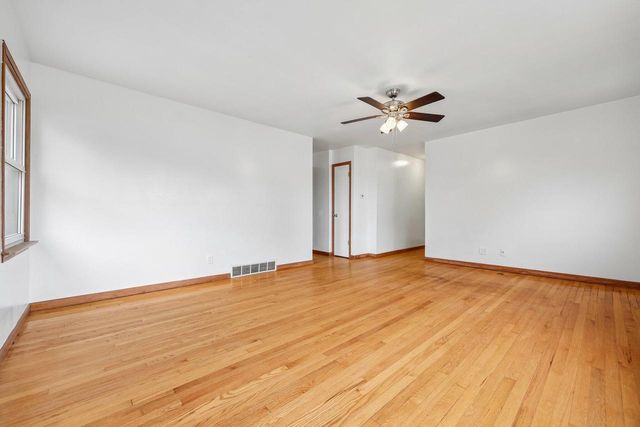 2100 Illinois STREET, Racine, WI 53405