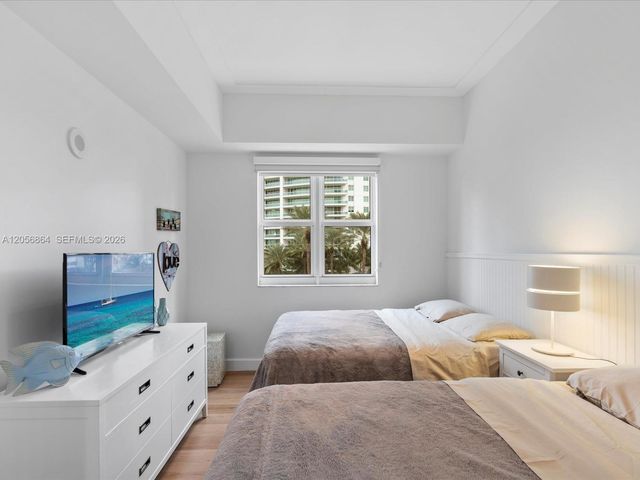 20000 E Country Club Dr 416, Aventura, FL 33180