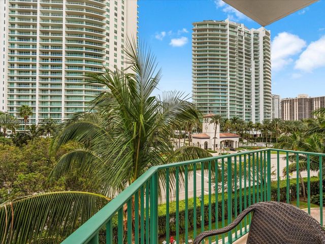 20000 E Country Club Dr 416, Aventura, FL 33180