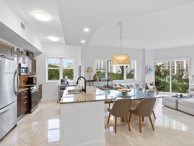 20000 E Country Club Dr 416, Aventura, FL 33180