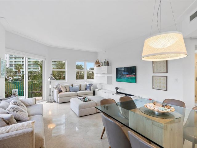 20000 E Country Club Dr 416, Aventura, FL 33180