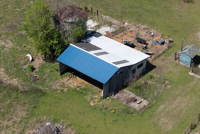 13849 Mustang Road, Marion, IL 62959