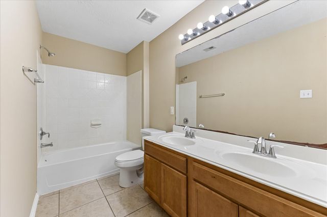 7 Quillwood Place, The Woodlands, TX 77354