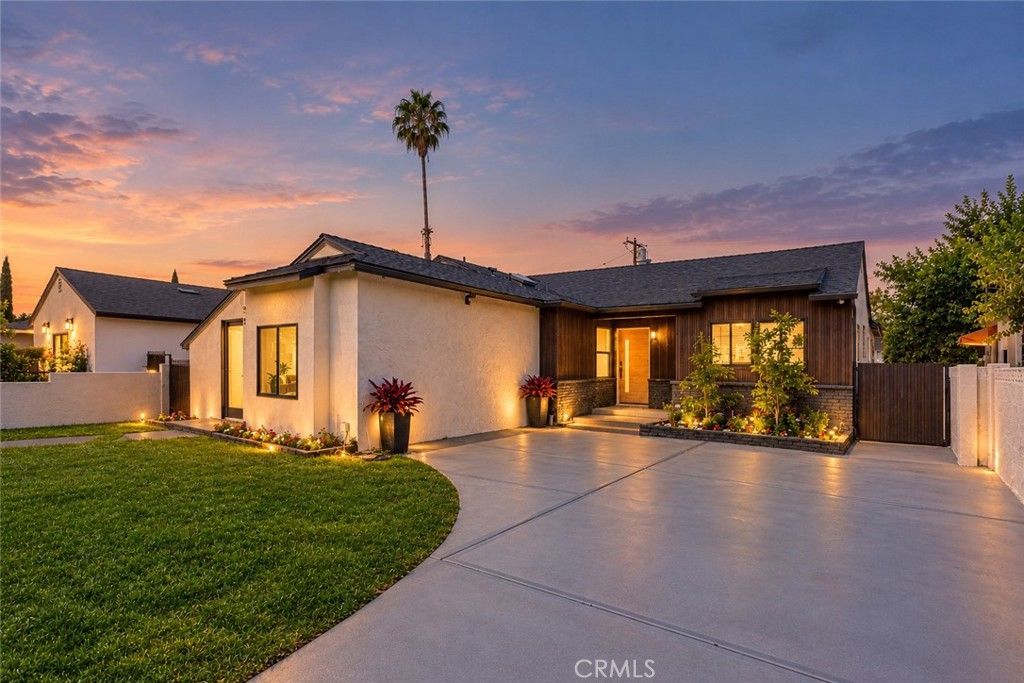 6853 Willis Avenue, Van Nuys, CA 91405 — exterior