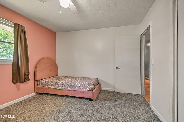 134 Grandview Road, Church Hill, TN 37642