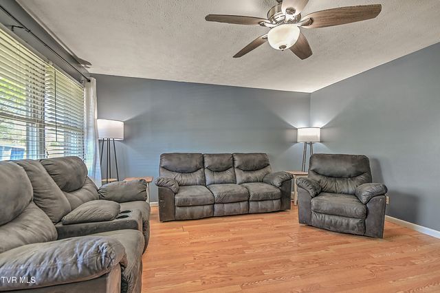 134 Grandview Road, Church Hill, TN 37642