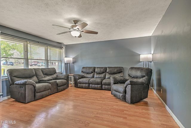 134 Grandview Road, Church Hill, TN 37642