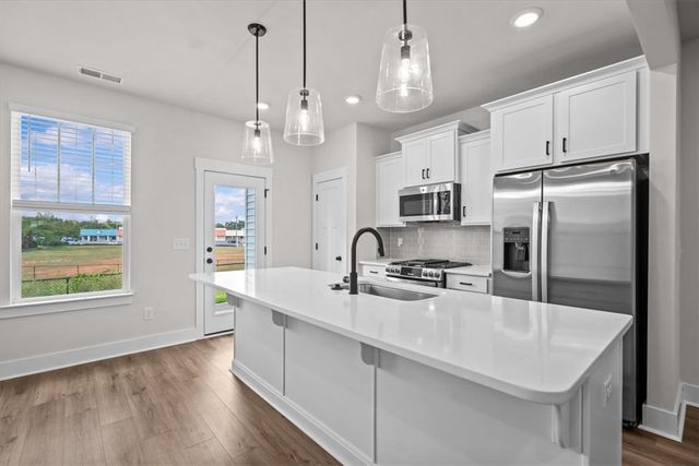 204 Cali Way, Piedmont, SC 29673